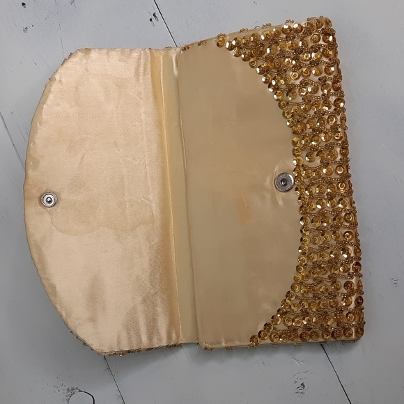 Gold sequin vintage small clutch purse - Picture 2 of 7